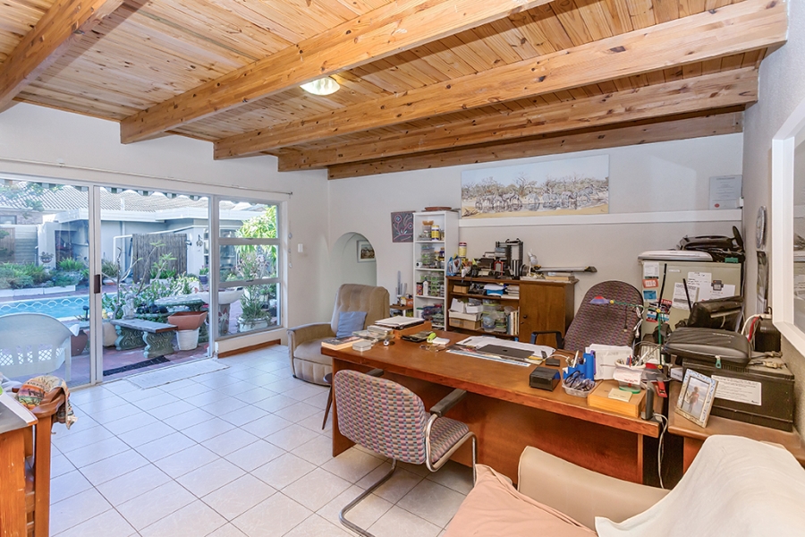 5 Bedroom Property for Sale in Table View Western Cape